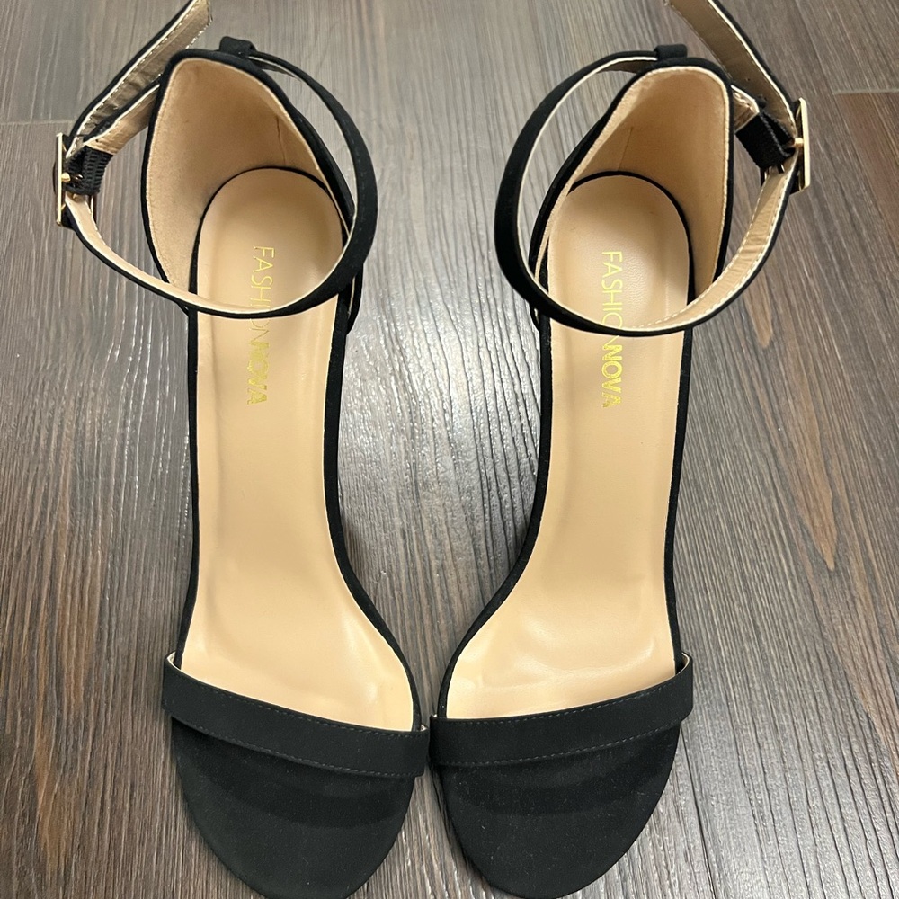 Fashion Nova Black and Tan Heels
